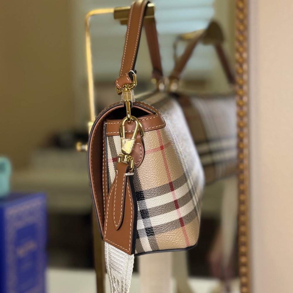 NWT Burberry Tan and Brown Bag - Picture 4 of 14